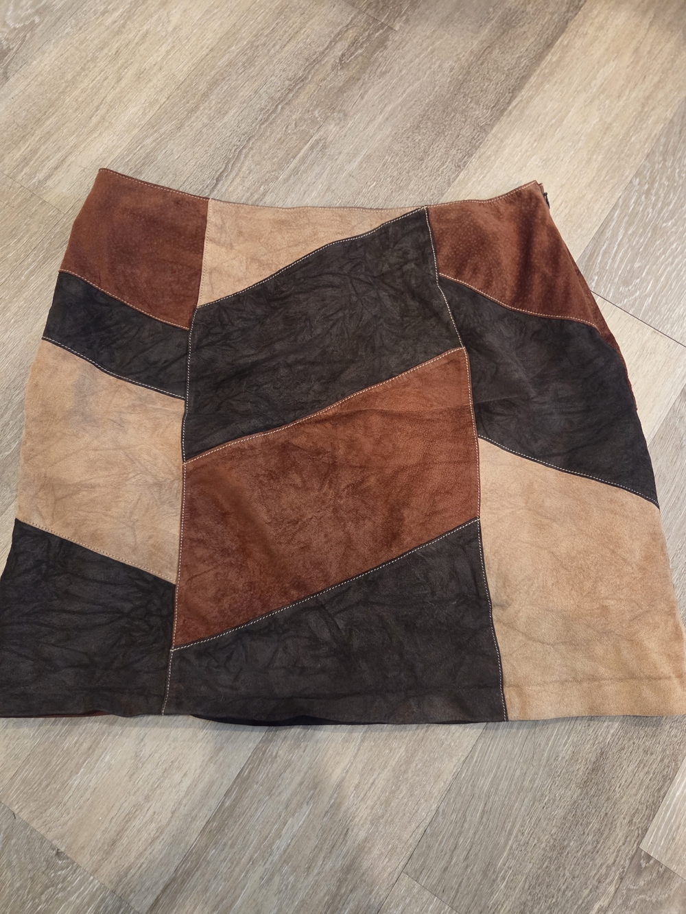Vintage Apostrophe Patchwork 100% Genuine Leather Mini Skirt